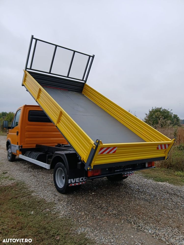 Iveco Daily  35 65  70 max. autoriz 3,5 t cat. B basculabil pe 3 parti - 18