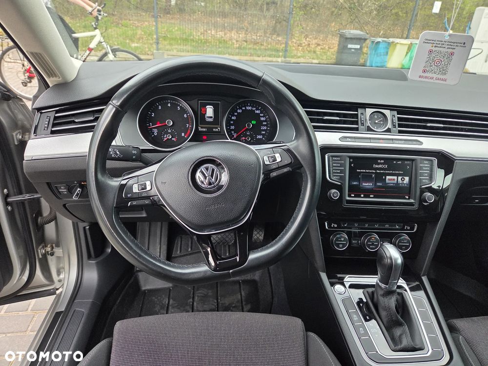 Volkswagen Passat - 9