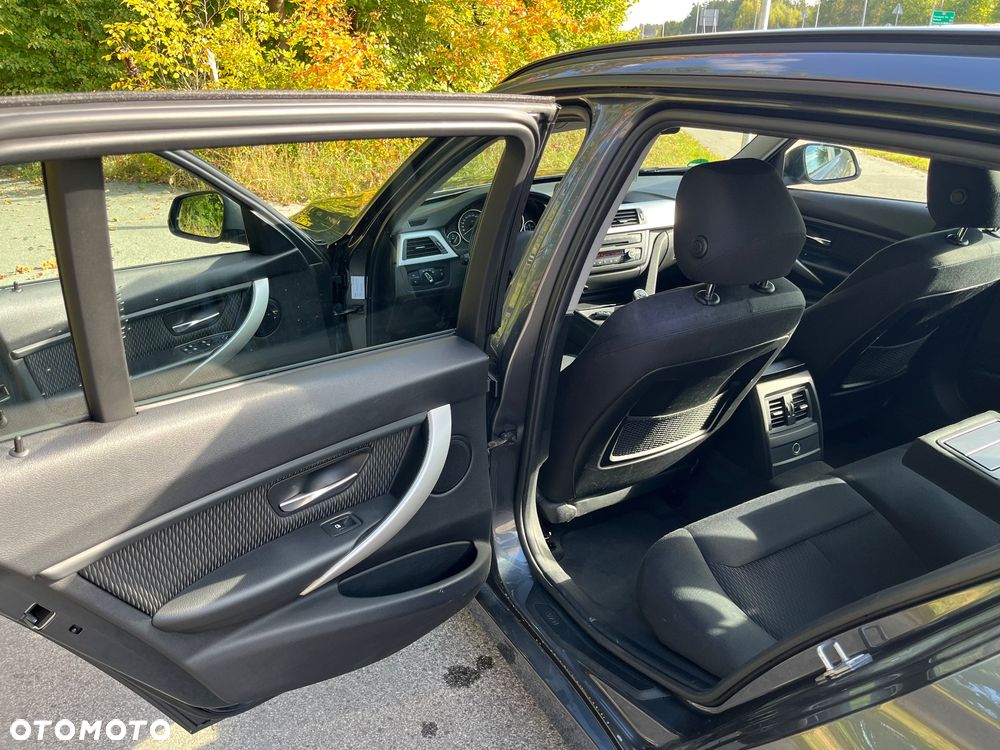 BMW Seria 3 - 37