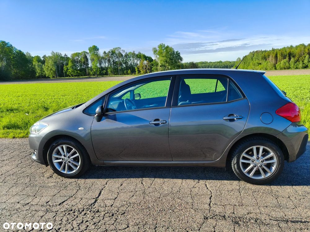 Toyota Auris 1.6 Luna - 3