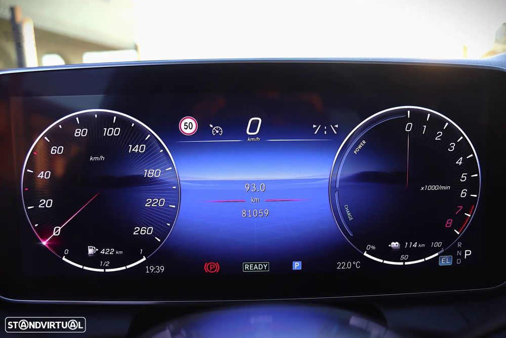 Mercedes-Benz GLC 300 e 4Matic 9G-TRONIC Avantgarde Advanced - 27