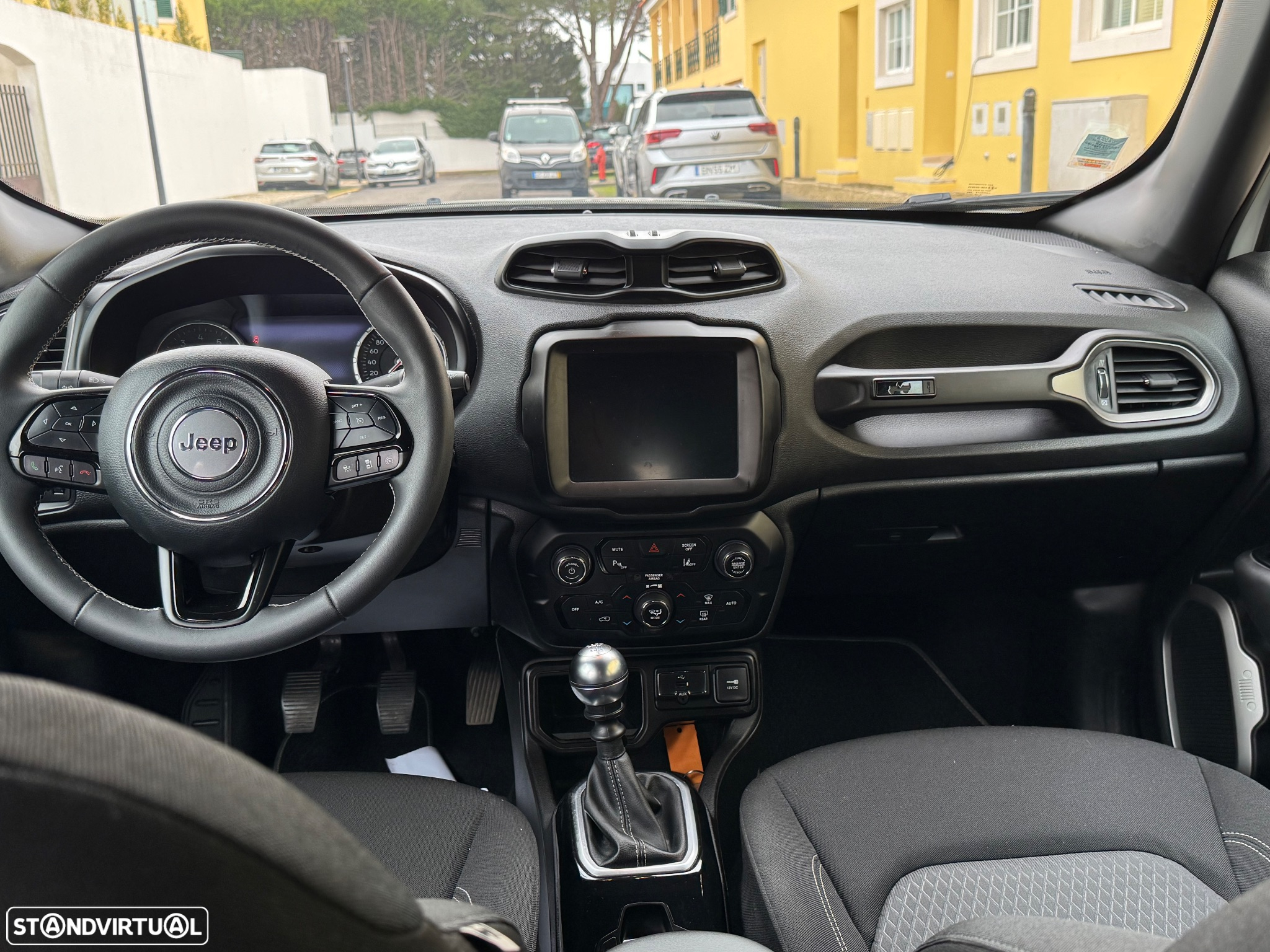 Jeep Renegade 1.0 T Sport - 41