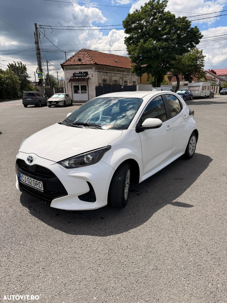 Toyota Yaris - 10