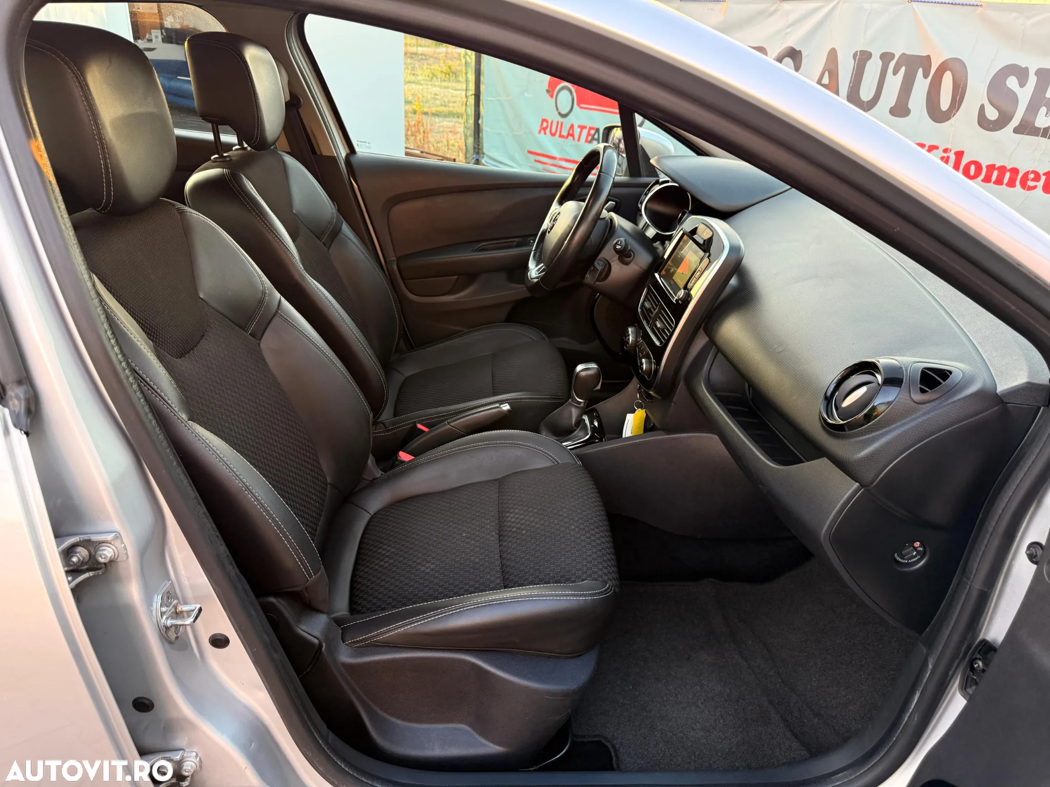 Renault Clio Grandtour (Energy) dCi 90 Start & Stop EDC INTENS - 17
