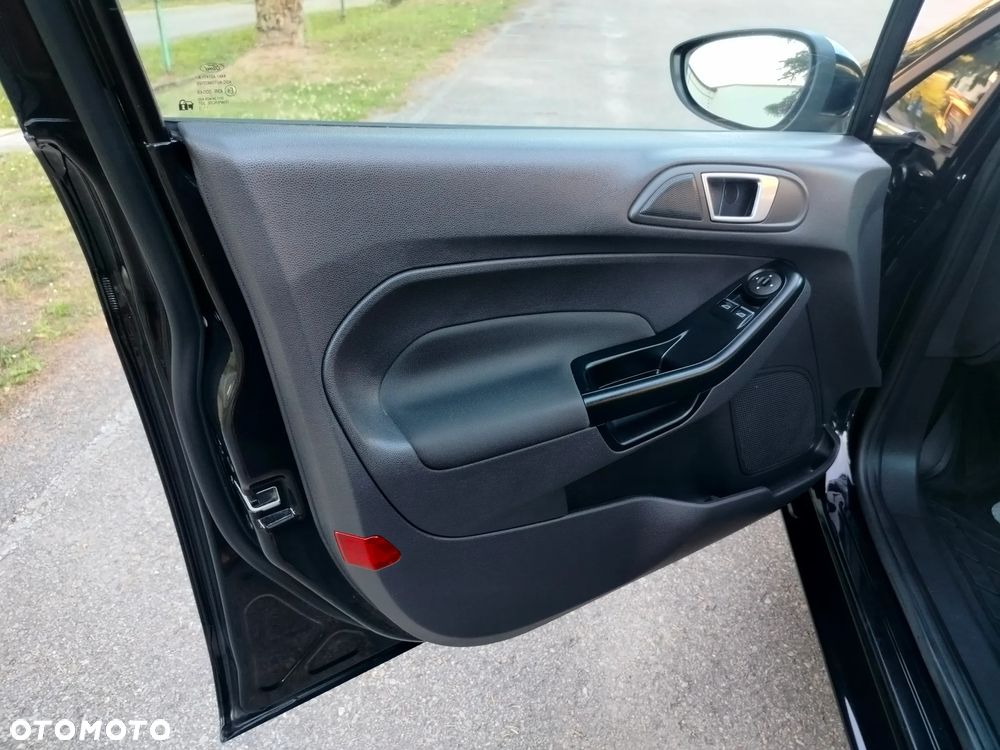 Ford Fiesta 1.25 Titanium EU5 - 21