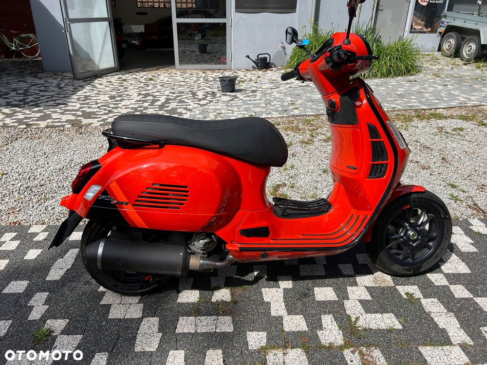 Vespa GTS - 8