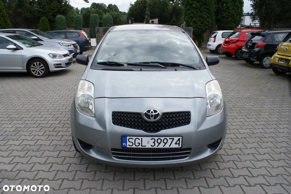 Toyota Yaris - 2