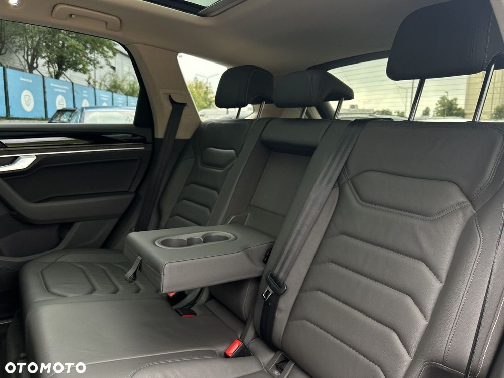 Volkswagen Touareg 3.0 V6 TDI SCR 4Mot Atmosphere - 23