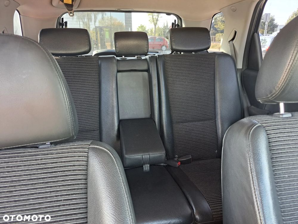 Kia Sportage 2.0 CRDi Freedom - 34