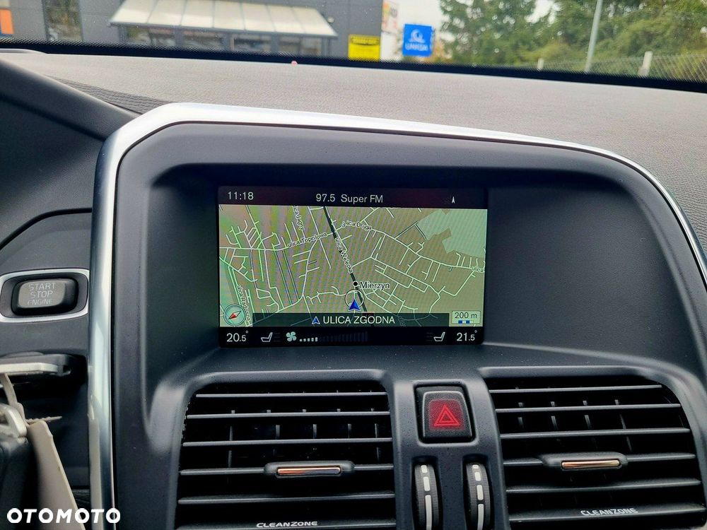 Volvo XC 60 D4 Geartronic Summum - 22