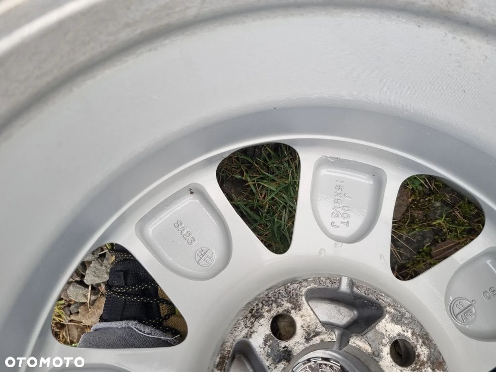 NISSAN MICRA K14,NOTE,RENAULT CLIO III alu 15X5,5J ET50 4x100 db stan - 10