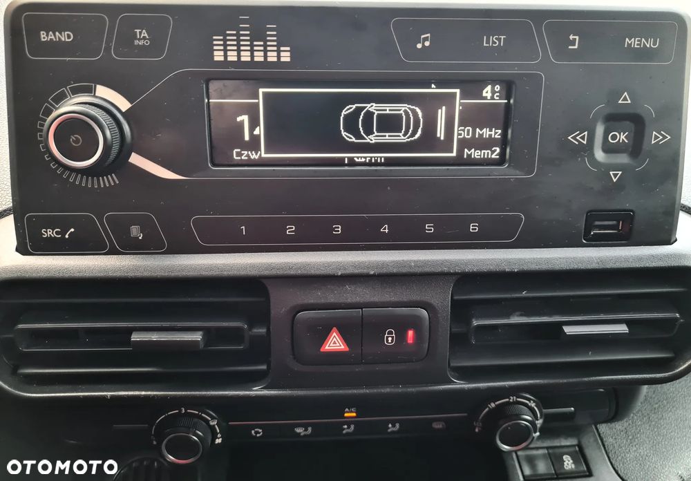 Citroën BERLINGO 1.5 E-HDI - 29