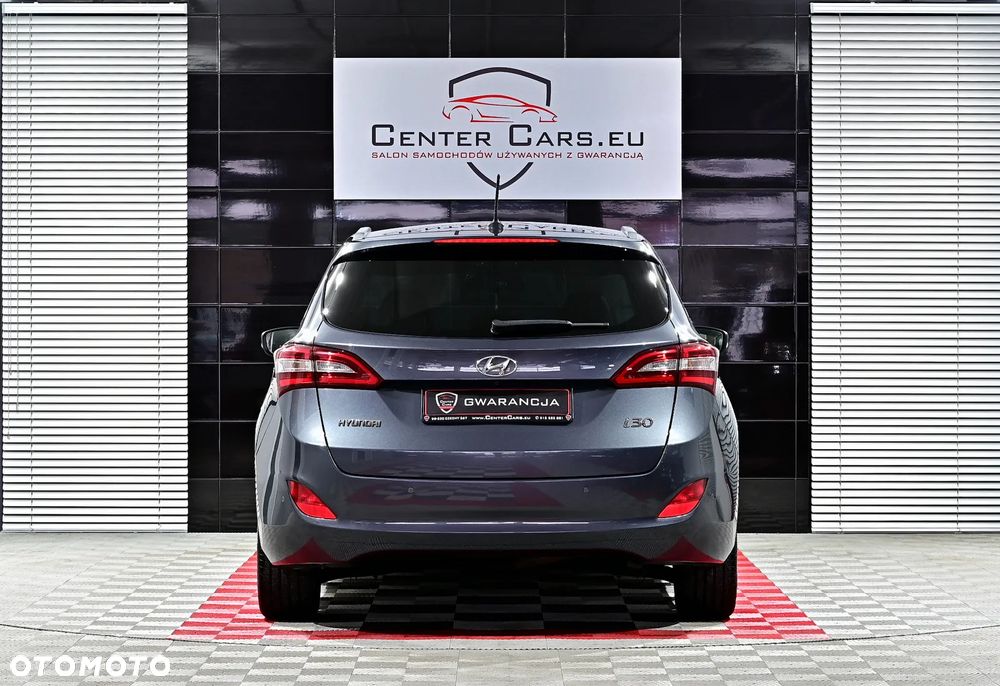 Hyundai i30 blue 1.6 CRDi DCT Passion - 14