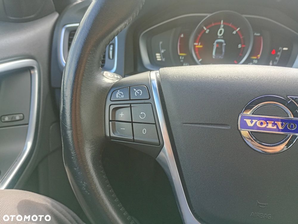 Volvo S60 D3 Geartronic Momentum - 30