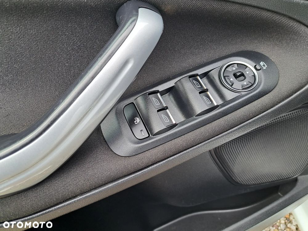Ford Galaxy 2.0 TDCi Titanium - 31
