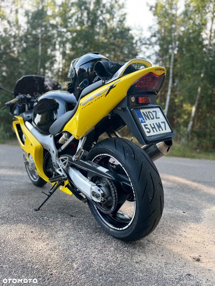 Honda CBR - 7