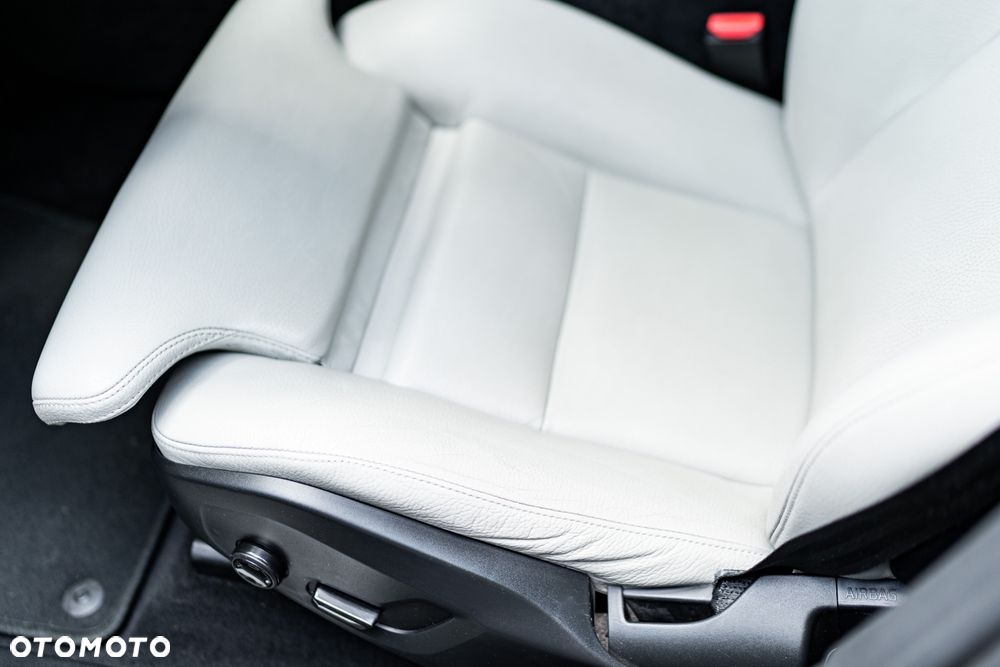 Volvo XC 60 D3 Momentum Pro - 8