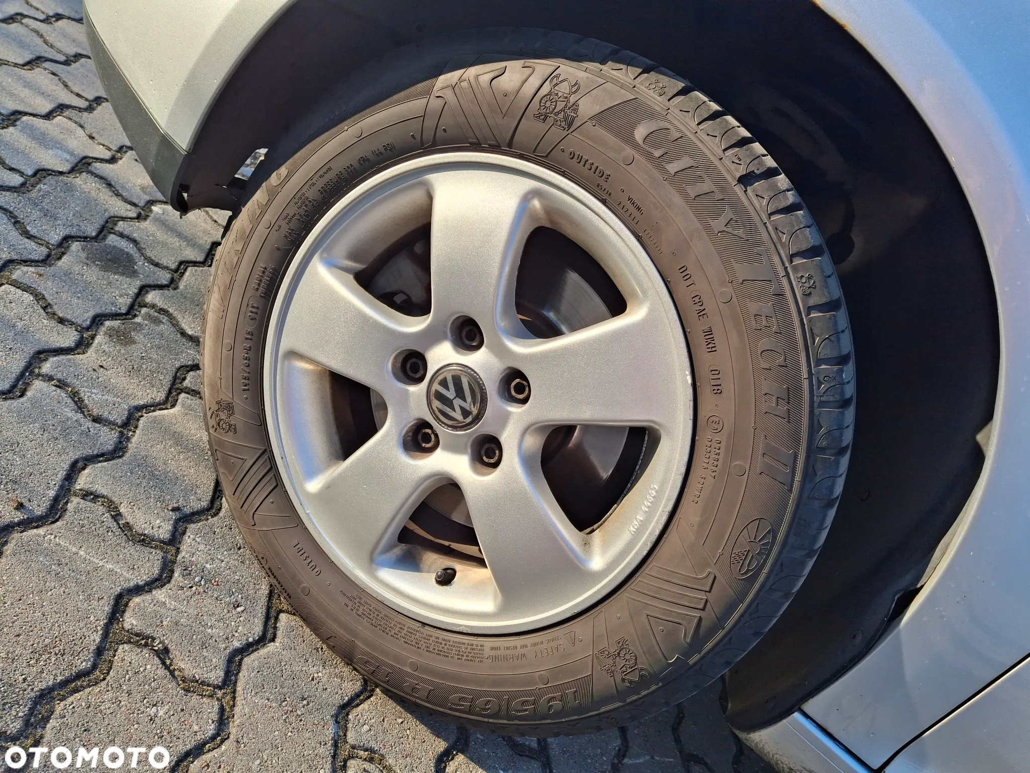 Volkswagen Golf - 3