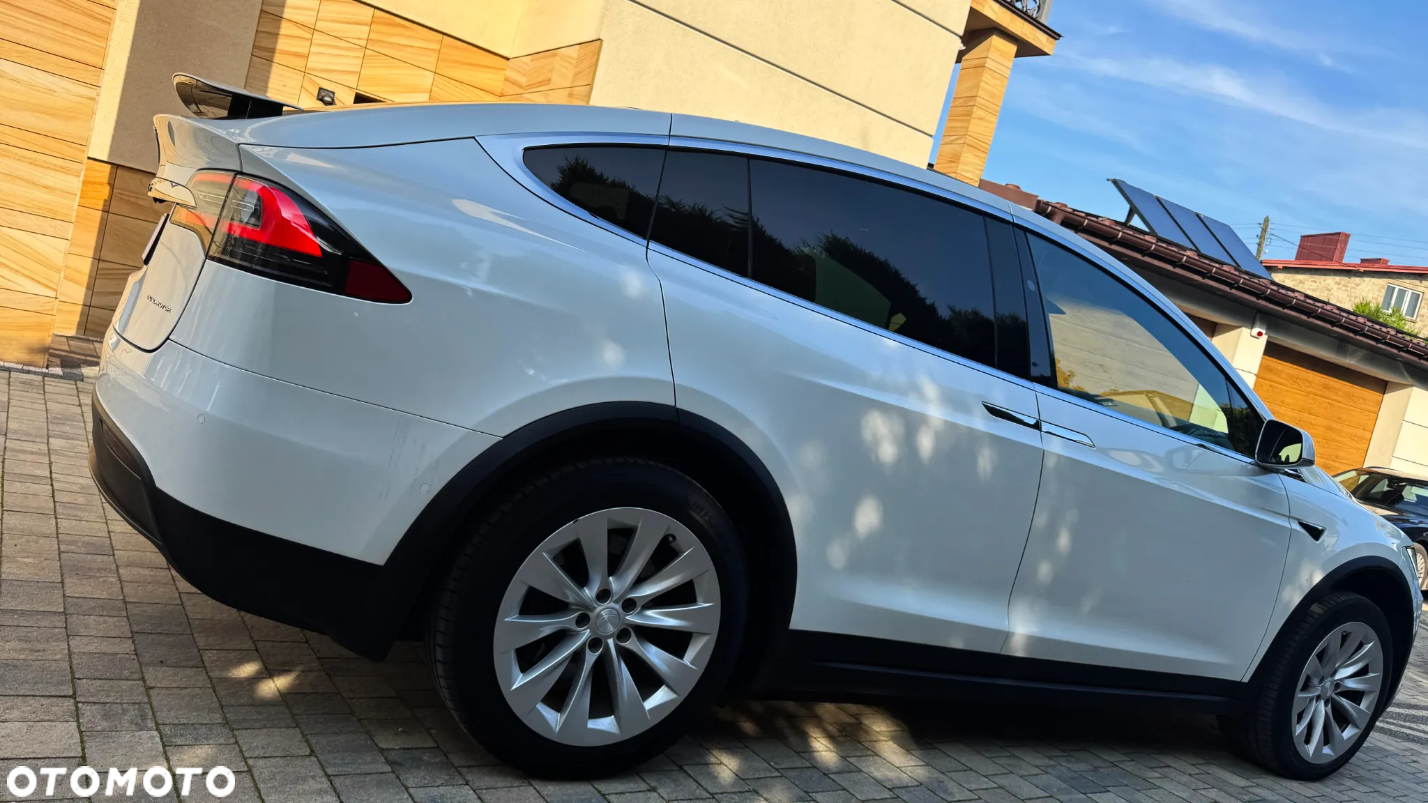 Tesla Model X Long Range Plus - 13