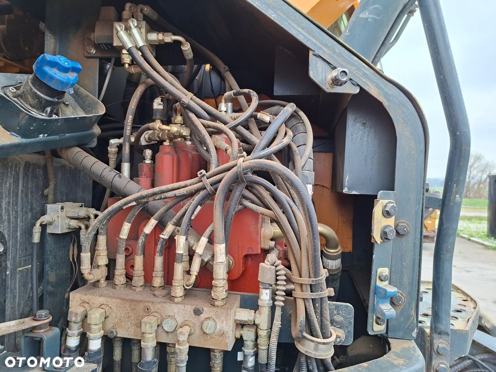 Hyundai HX235 LCR - 17