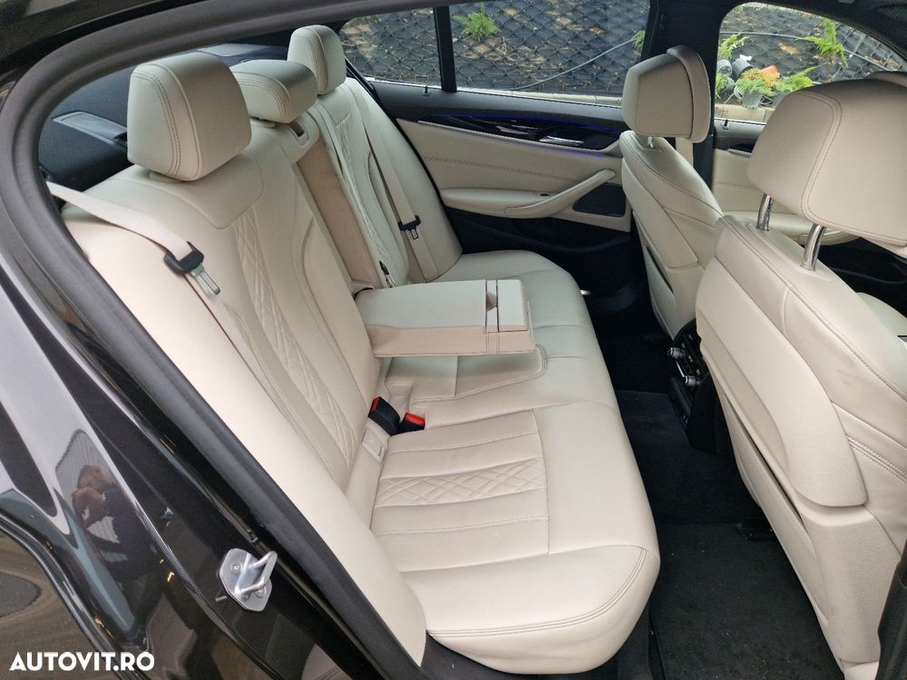 BMW Seria 5 540i xDrive AT - 15