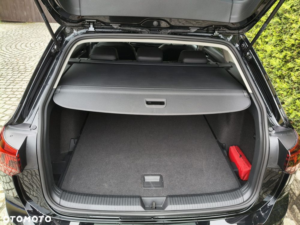 Volkswagen Golf 1.5 eTSI OPF DSG Energy - 16