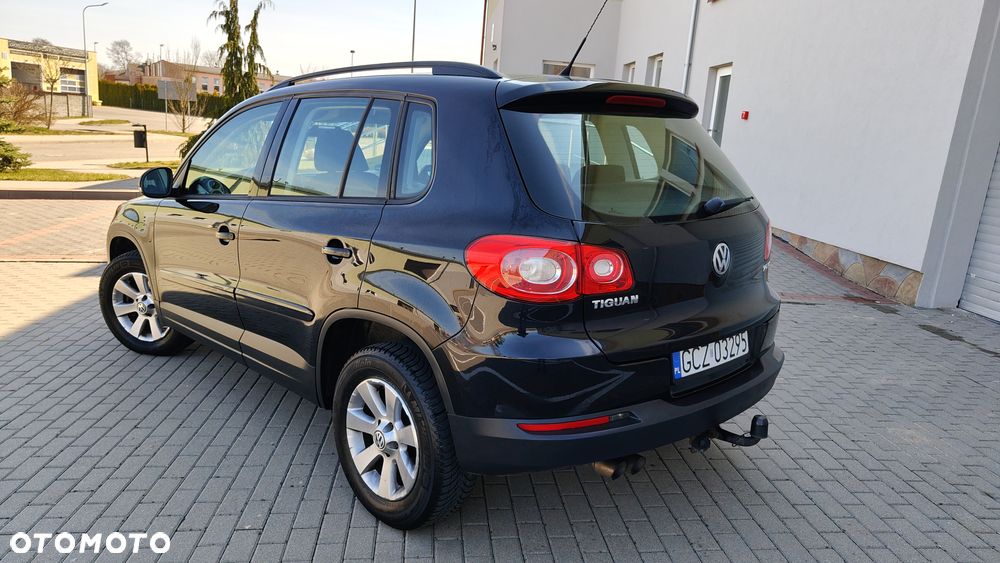 Volkswagen Tiguan 2.0 TDI DPF 4Motion BlueMotion Technology Track & Field - 21