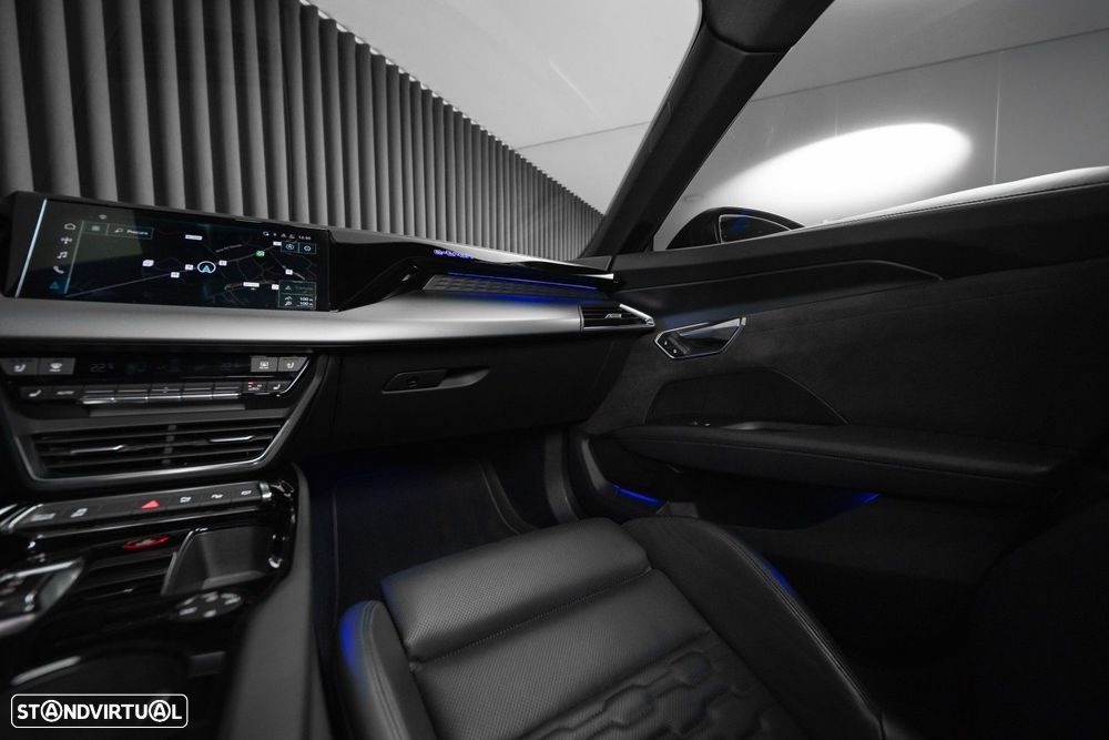 Audi e-tron GT quattro - 13