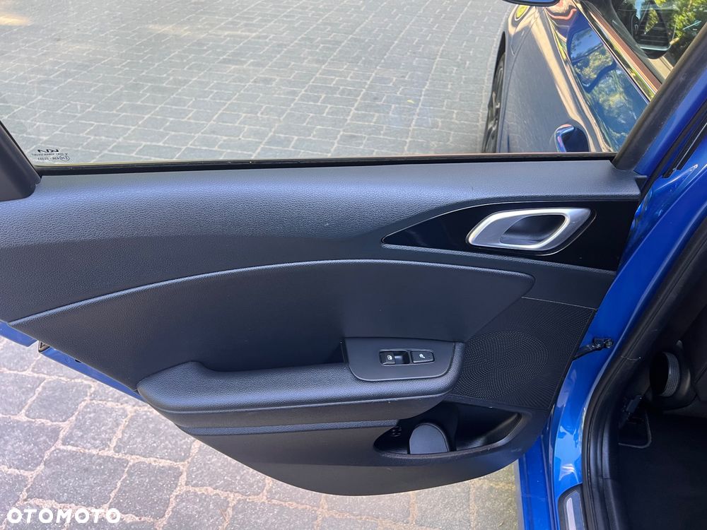 Kia Ceed 1.6 GDI DCT OPF Platinum Edition - 19