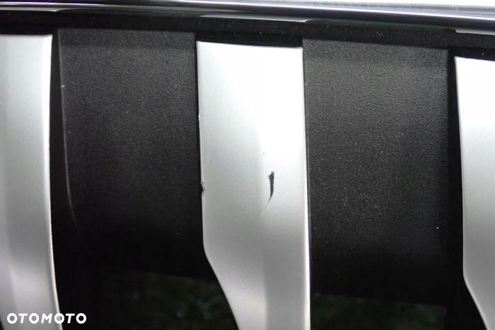 BMW X1 F48 LIFT 19- atrapa grill - 5