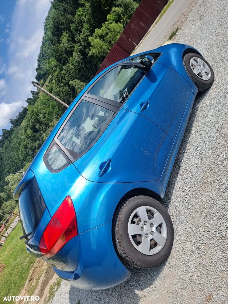 Kia Venga - 13