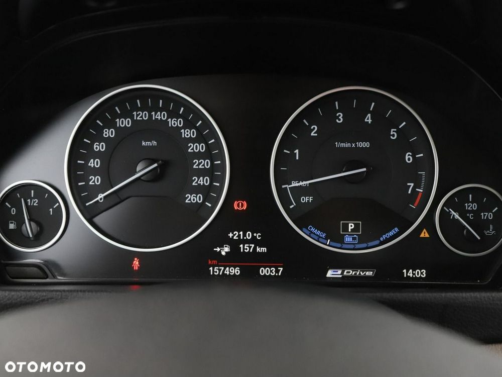 BMW Seria 3 330e iPerformance Luxury Line - 23