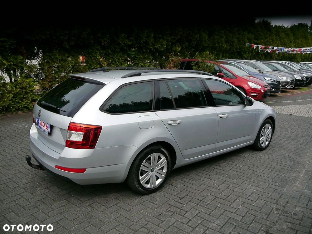 Skoda Octavia 2.0 TDI Sportline - 14