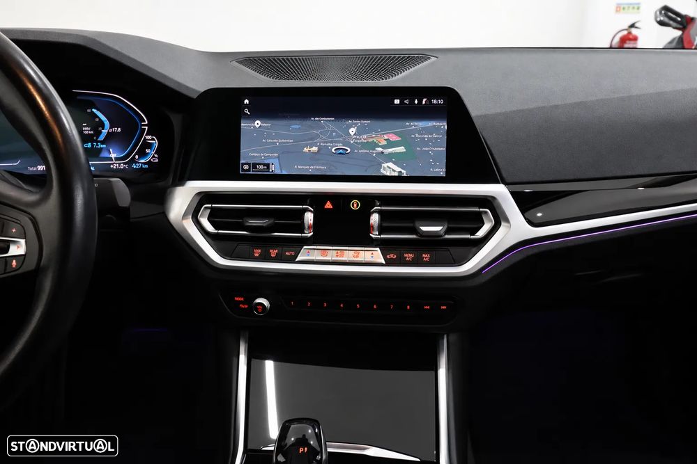 BMW 330 e Auto - 29