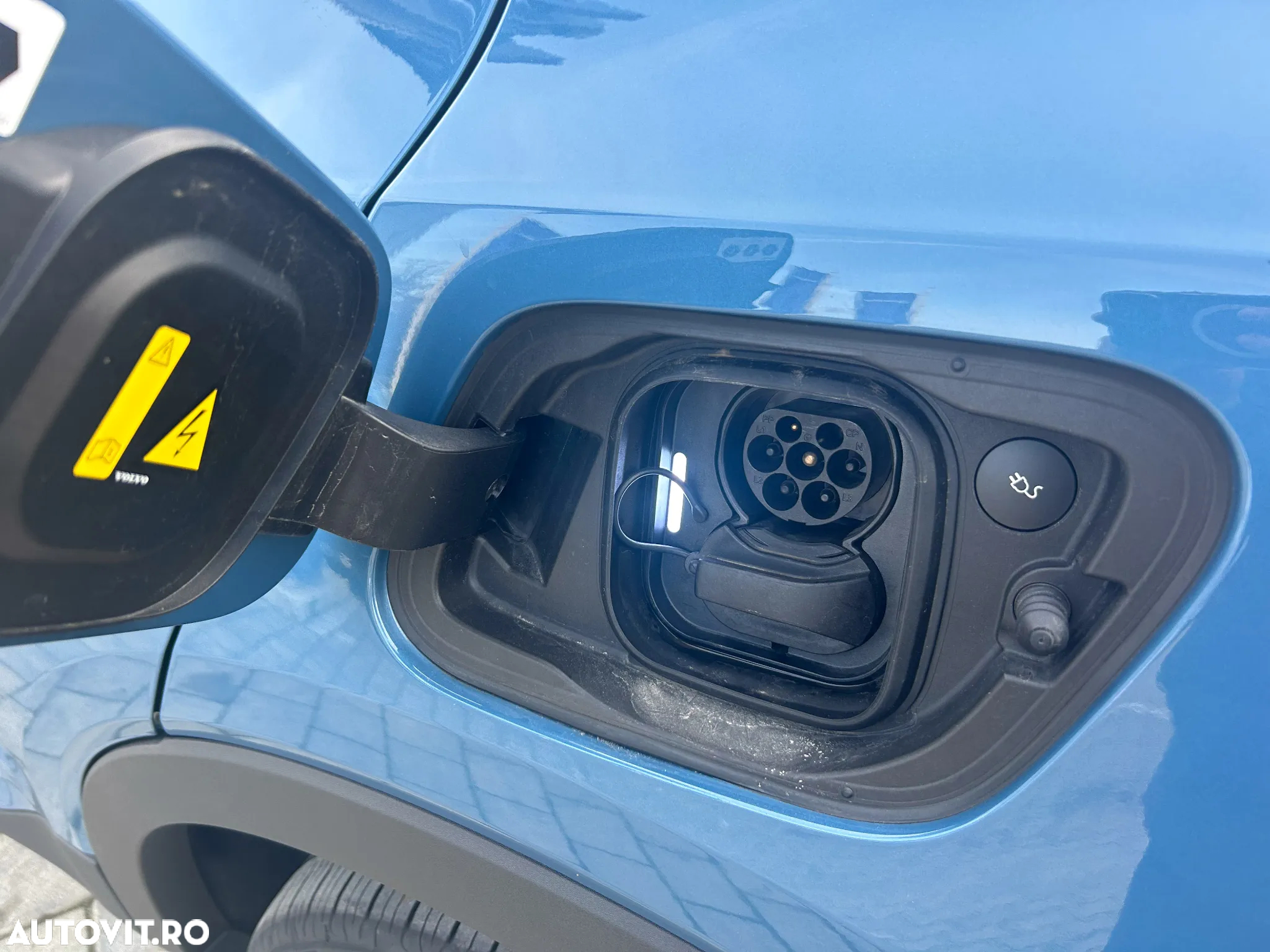 Volvo XC 40 Recharge Single Motor Extended Range RWD Ultimate - 14