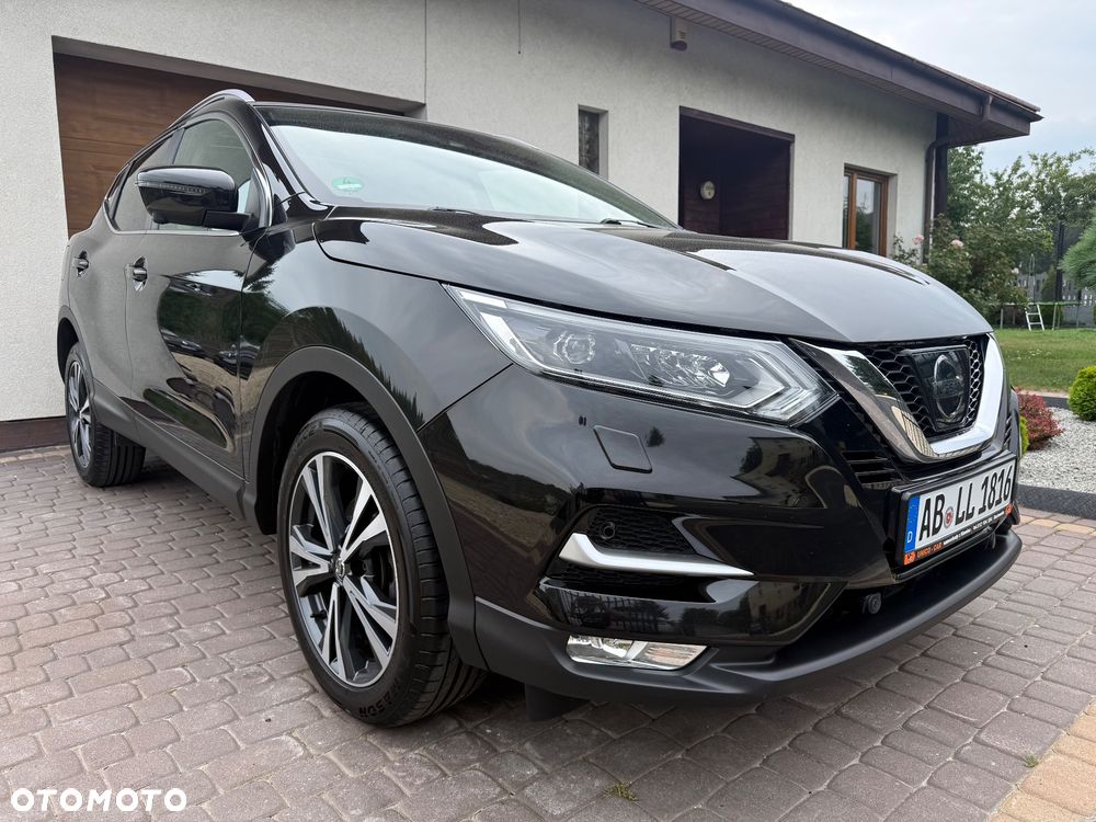 Nissan Qashqai 1.6 DIG-T N-Connecta - 1