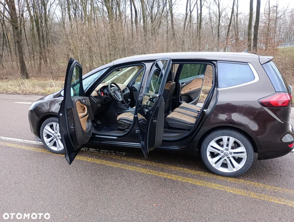 Opel Zafira 2.0 CDTI Cosmo - 8