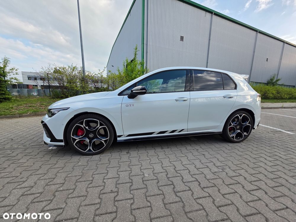 Volkswagen Golf ver-2-0-tsi-gti-clubsport-dsg - 2