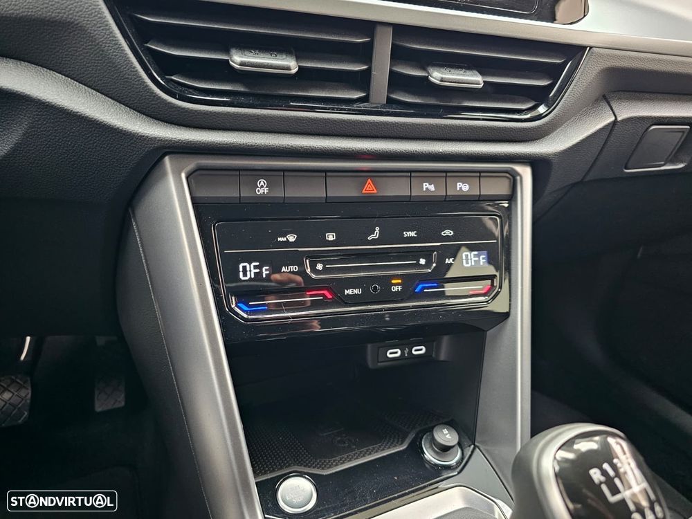 VW T-Roc 1.0 TSI Urban - 7