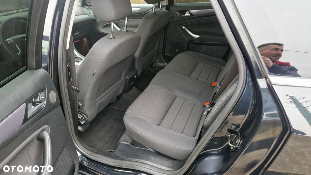 Ford Mondeo 2.0 TDCi Titanium - 15