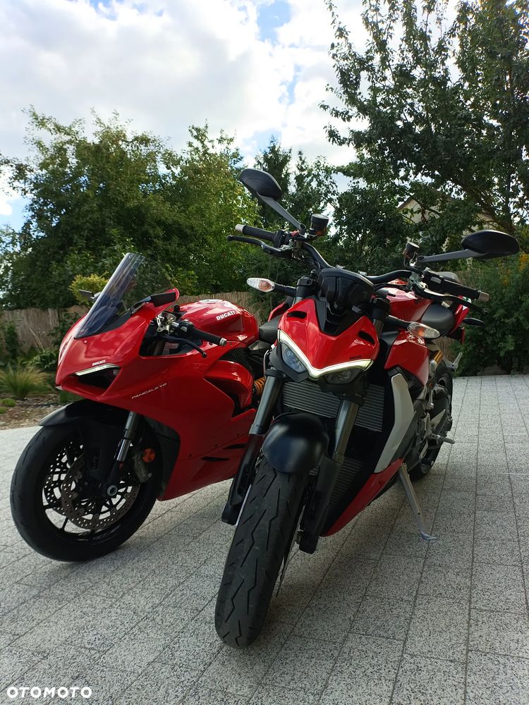 Ducati Panigale V2 - 4