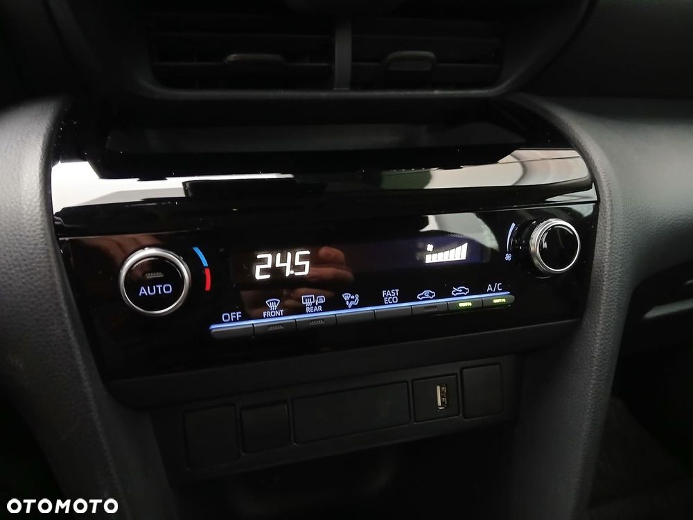 Toyota Yaris Cross Hybrid 1.5 Comfort - 23