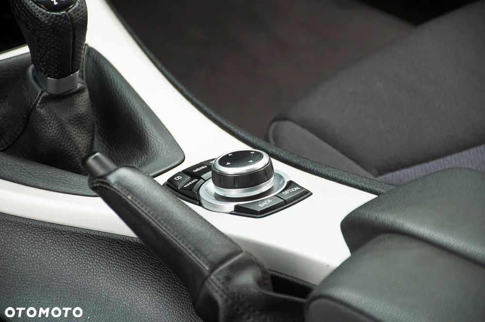 BMW Seria 3 - 24