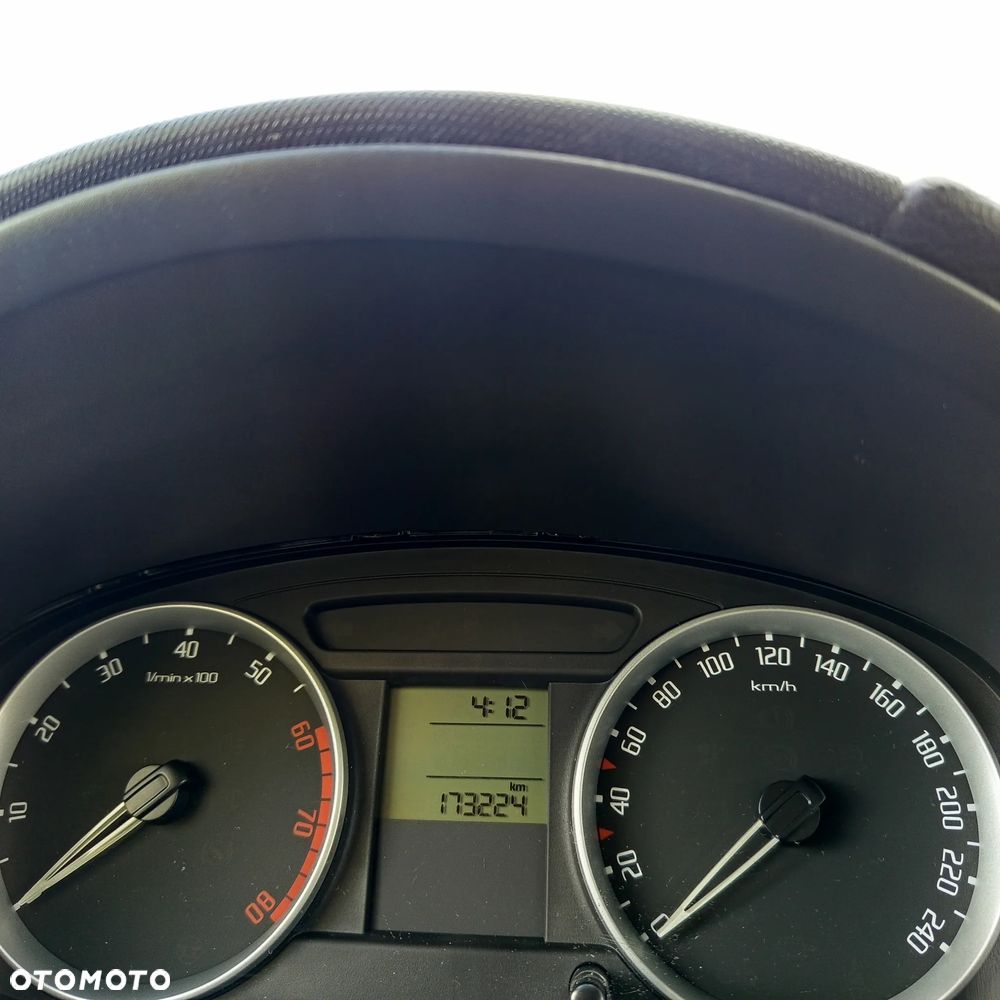 Skoda Roomster 1.2 12V Active - 29