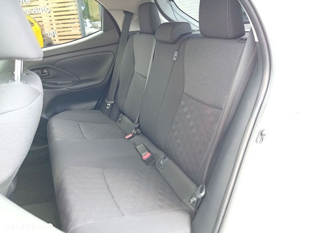 Toyota Yaris Hybrid 1.5 Style - 12