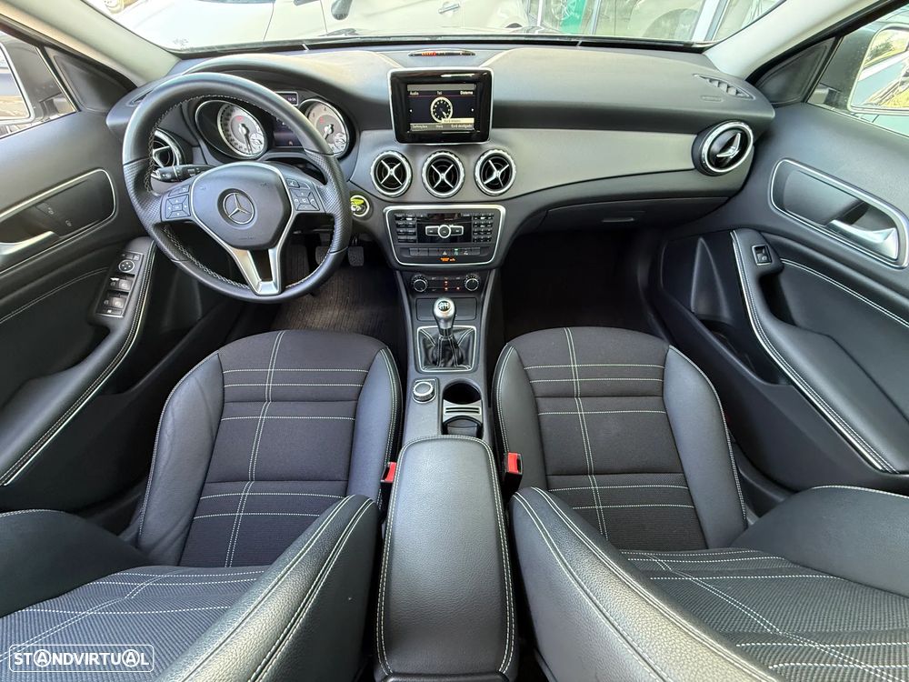 Mercedes-Benz GLA 180 CDI Urban - 20