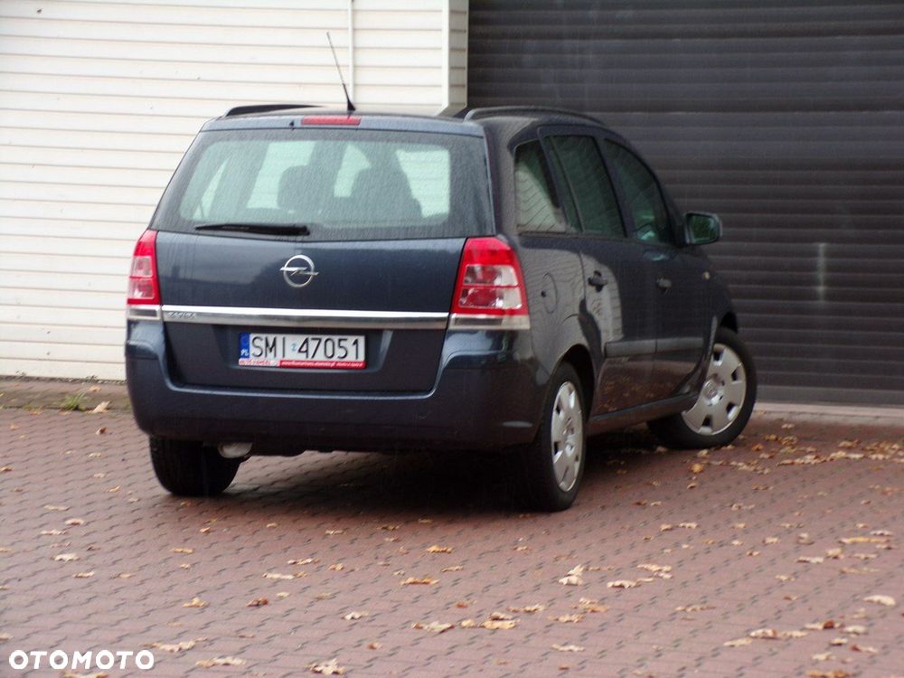 Opel Zafira - 13