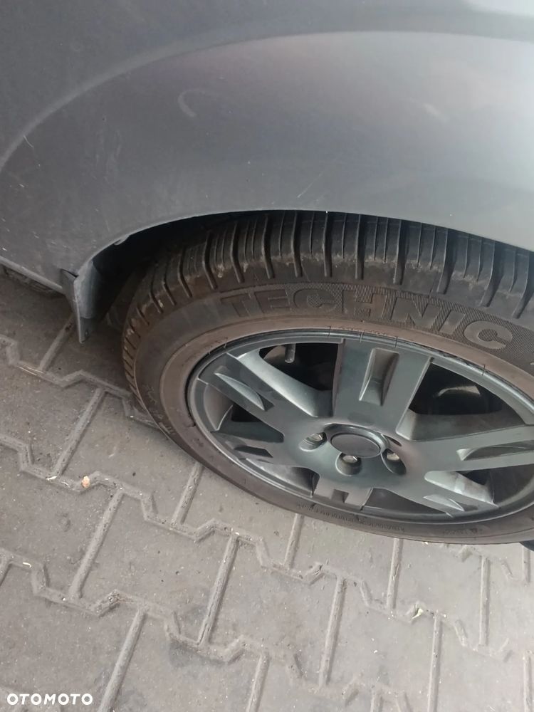 Ford Mondeo - 8