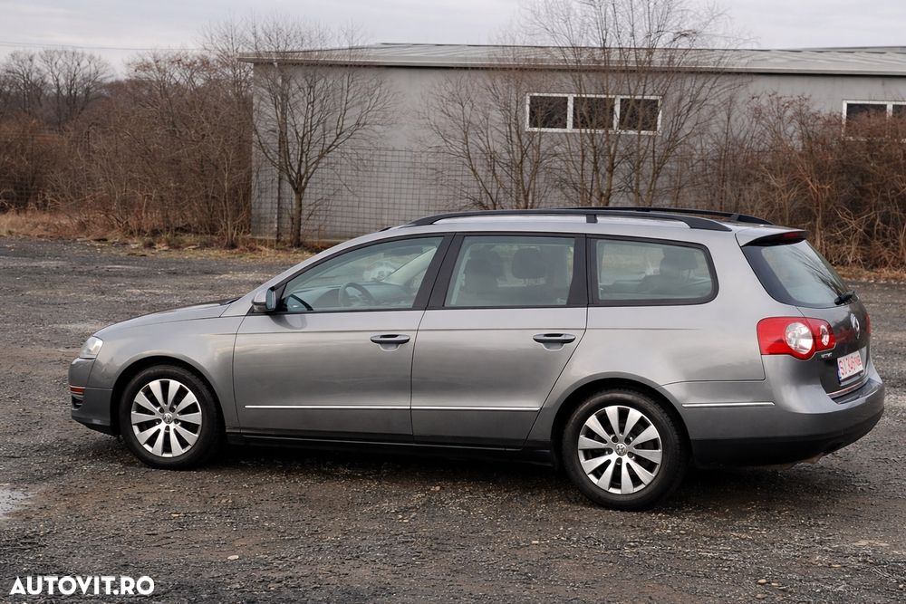 Volkswagen Passat 1.9 TDI DPF BlueMotion - 11