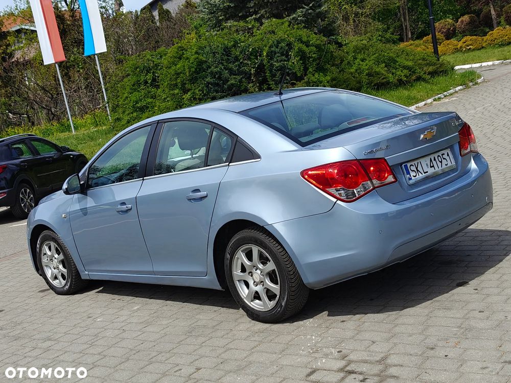 Chevrolet Cruze 2.0 LS - 16